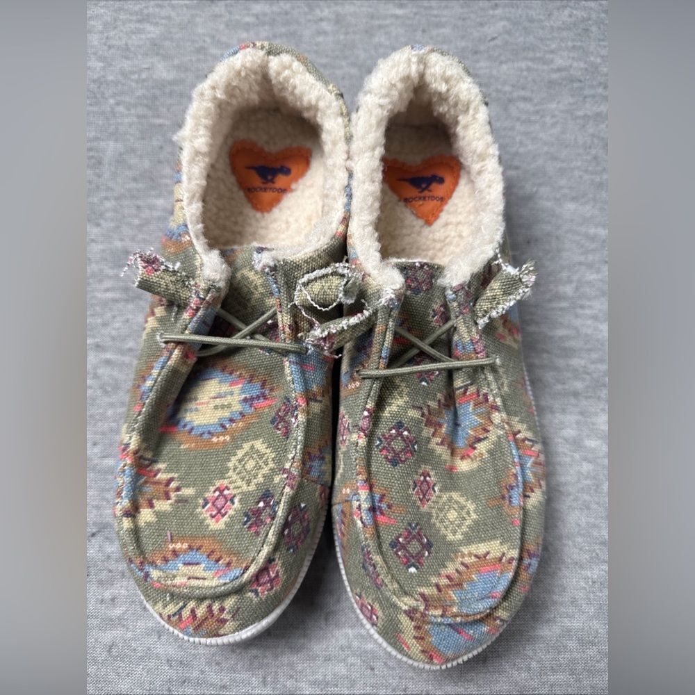 Rocket Dog Women's Olive Mellow Adobe‎ Cotton Print Slip On Size 6 NWOB